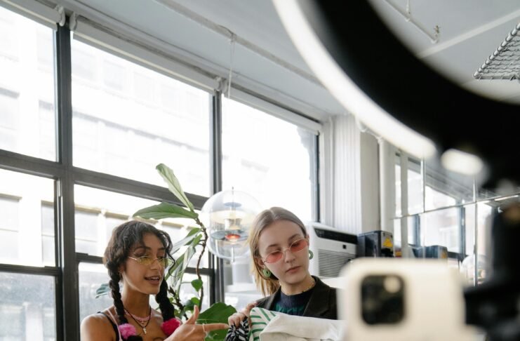 Best Affiliate Programs for Bloggers in 2025